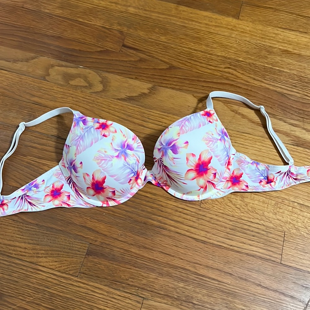 Victoria Secret Push up Bra